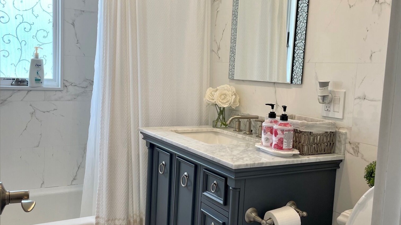 Photo of Bathroom in Greenport West