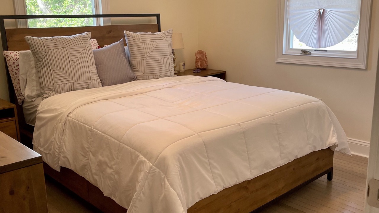 Photo of Bedroom in Greenport West