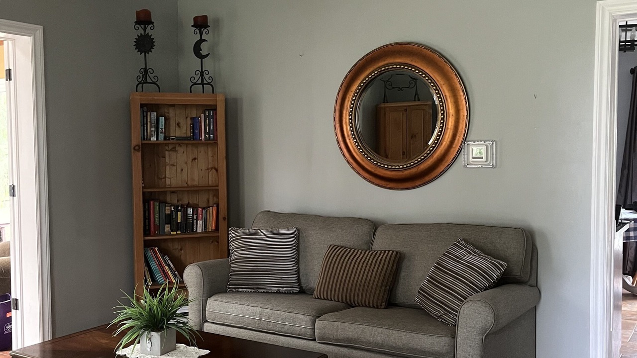 Photo of Livingroom in Port Colborne