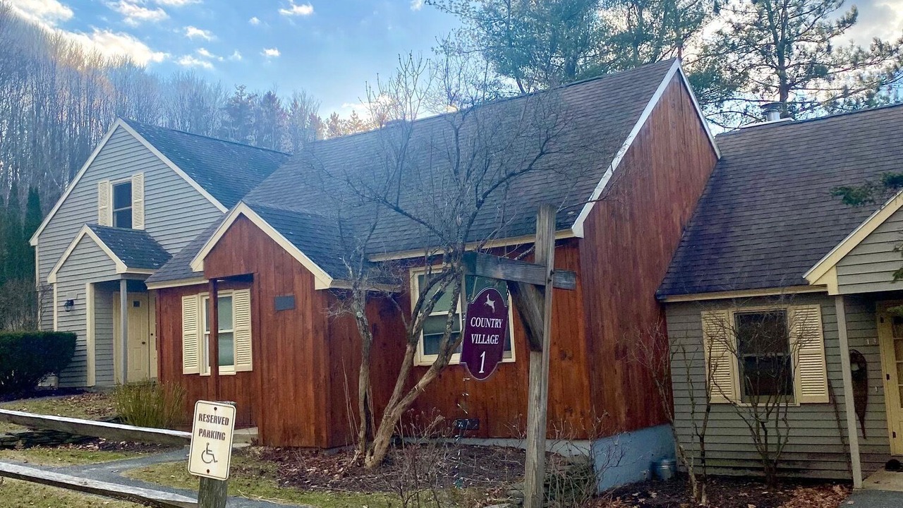 Photo of Outdoor in Hancock