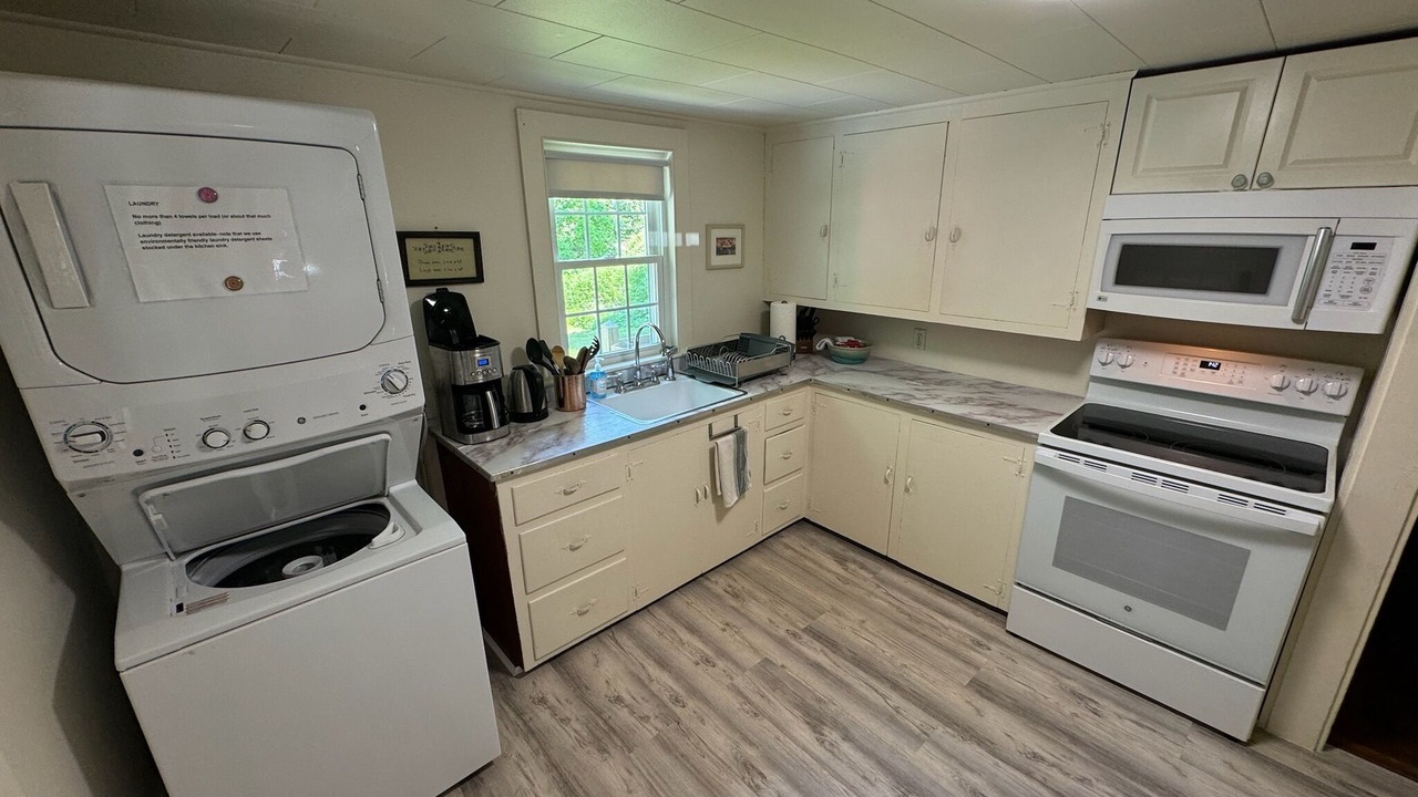 Photo of Kitchen in York Harbor
