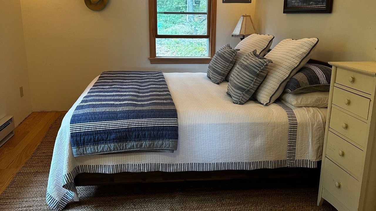 Photo of Bedroom in Laconia