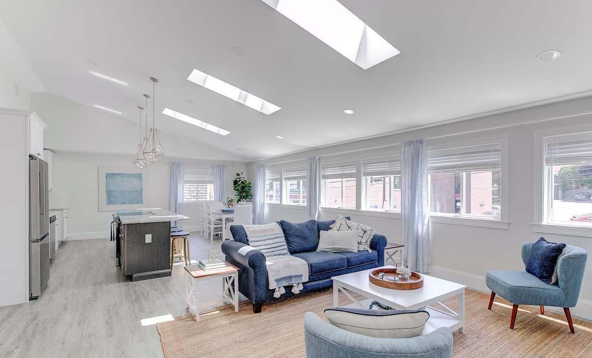 Photo of Livingroom in Historic Hill