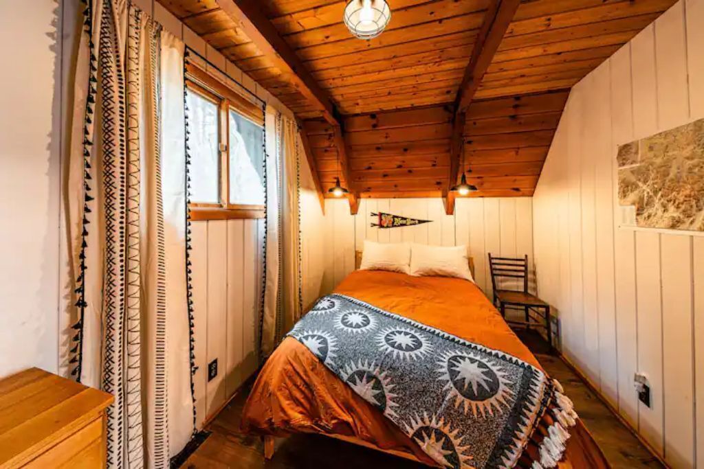 Photo of Bedroom in Jay