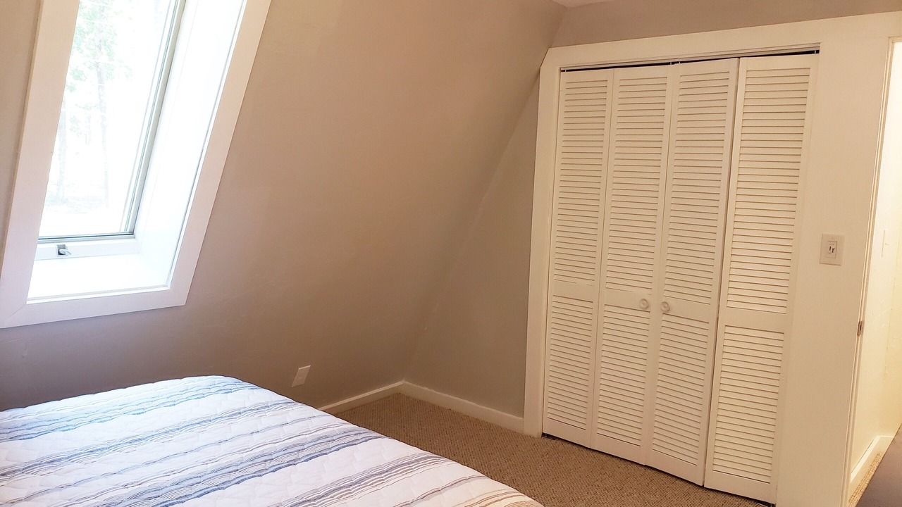Photo of Bedroom in Moultonborough