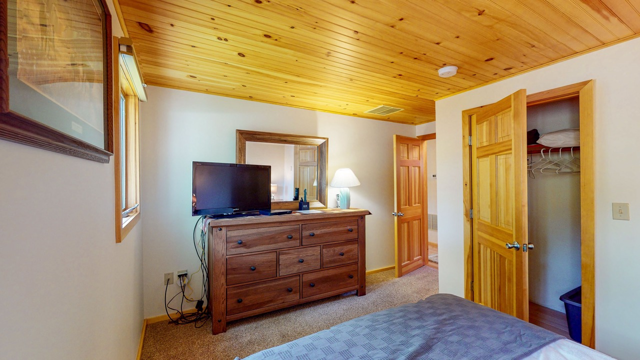 Photo of Bedroom in Alton Bay