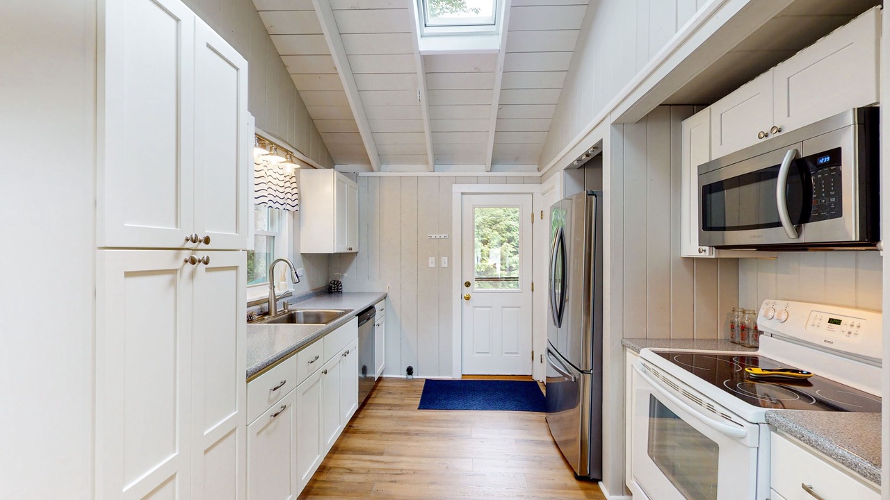 Photo of Kitchen in Moultonborough