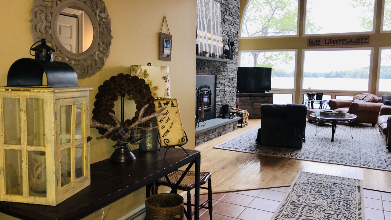 Photo of Livingroom in Moultonborough