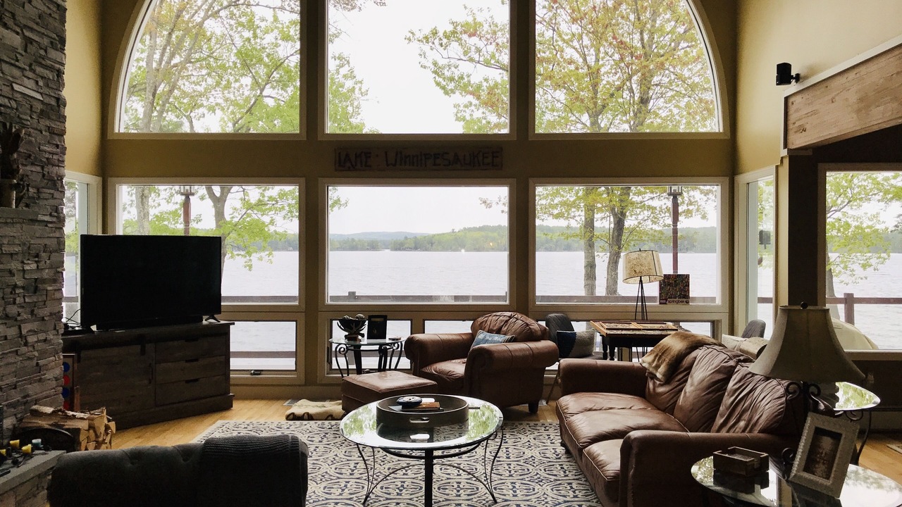 Photo of Livingroom in Moultonborough