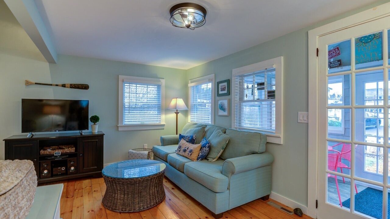 Photo of Livingroom in Ogunquit
