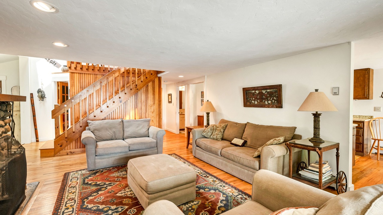 Photo of Livingroom in Moultonborough