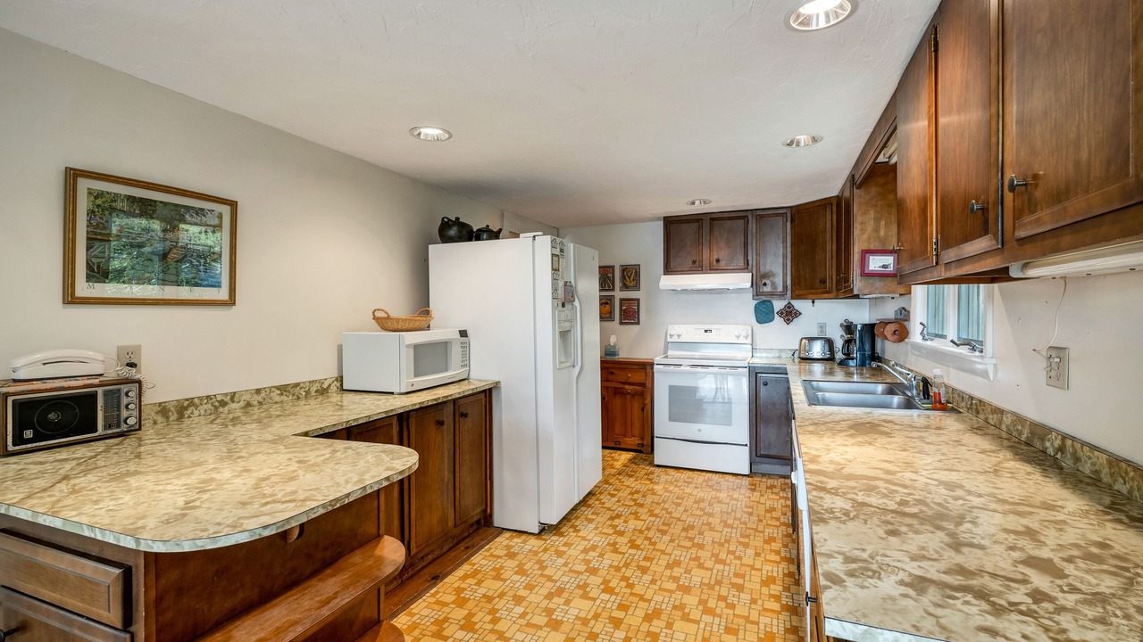 Photo of Kitchen in Moultonborough
