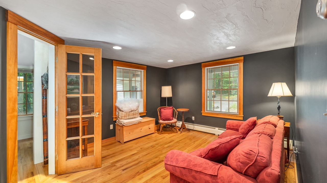 Photo of Livingroom in Moultonborough