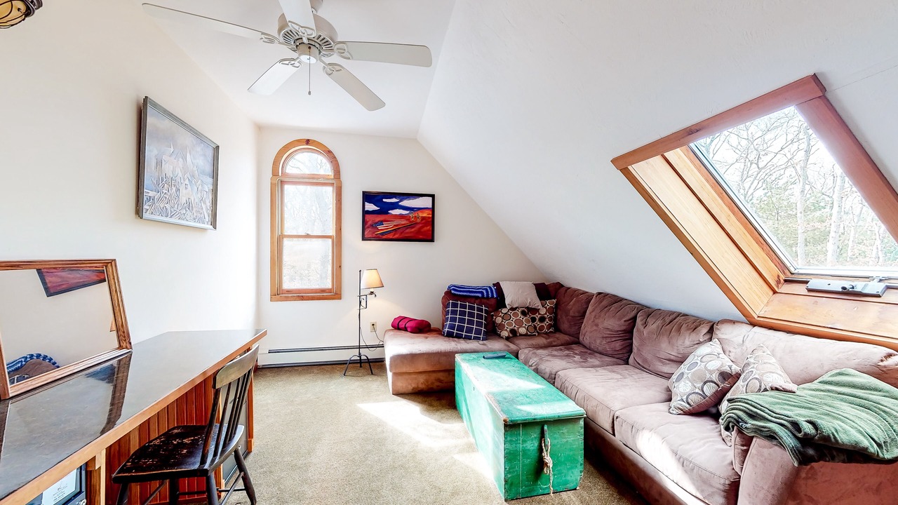 Photo of Livingroom in West Tisbury