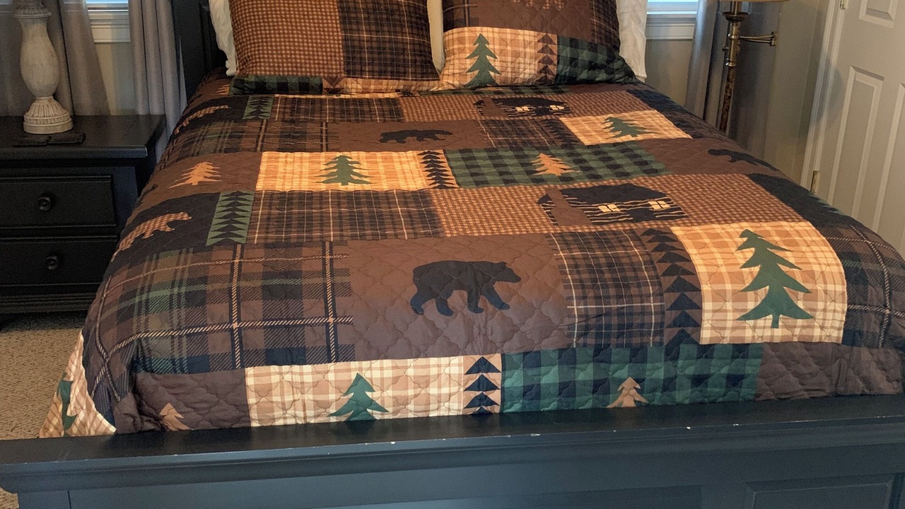 Photo of Bedroom in Wolfeboro