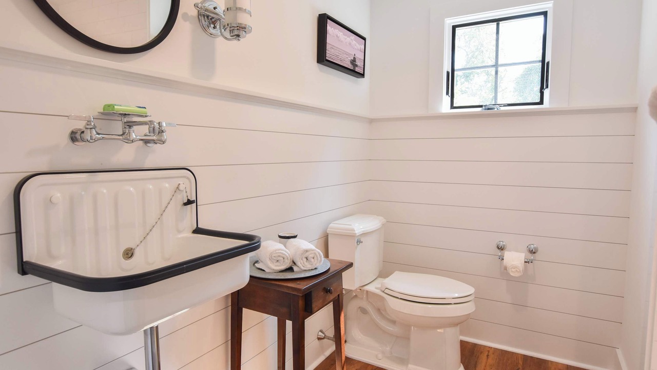 Photo of Bathroom in South Orleans