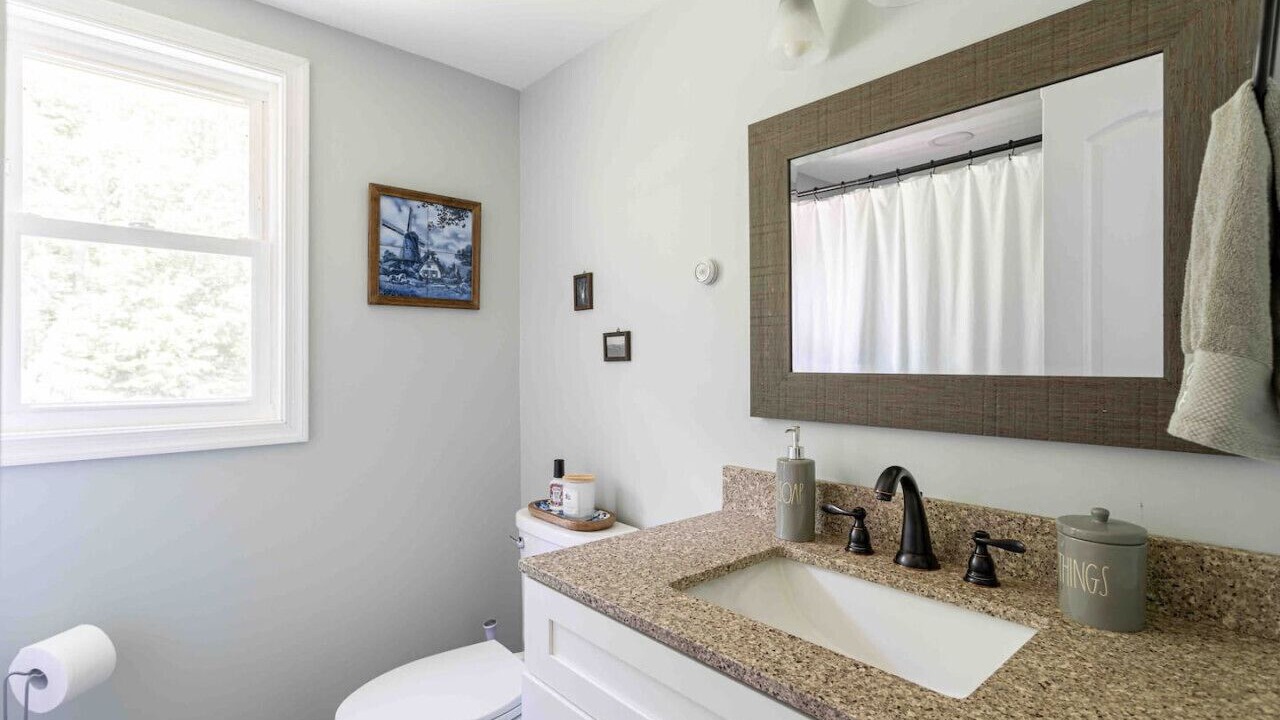 Photo of Bathroom in Lanesville