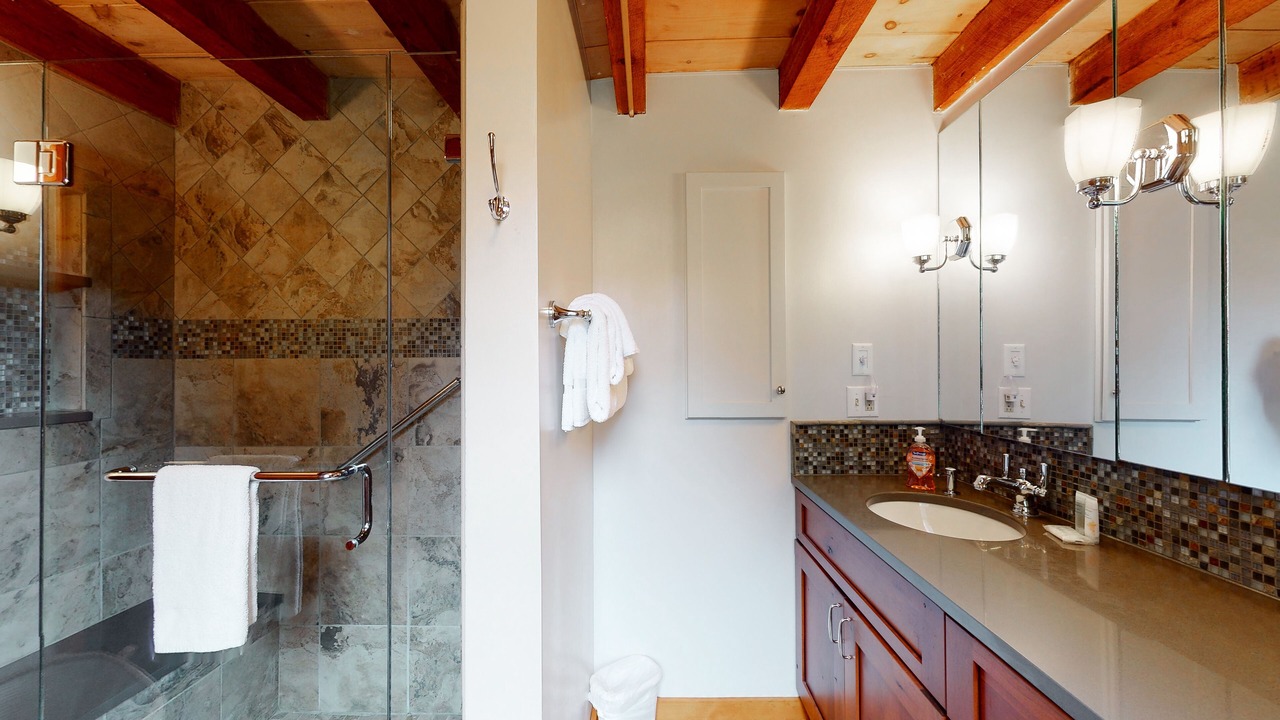 Photo of Bathroom in Stratton and Bromley Ski Areas