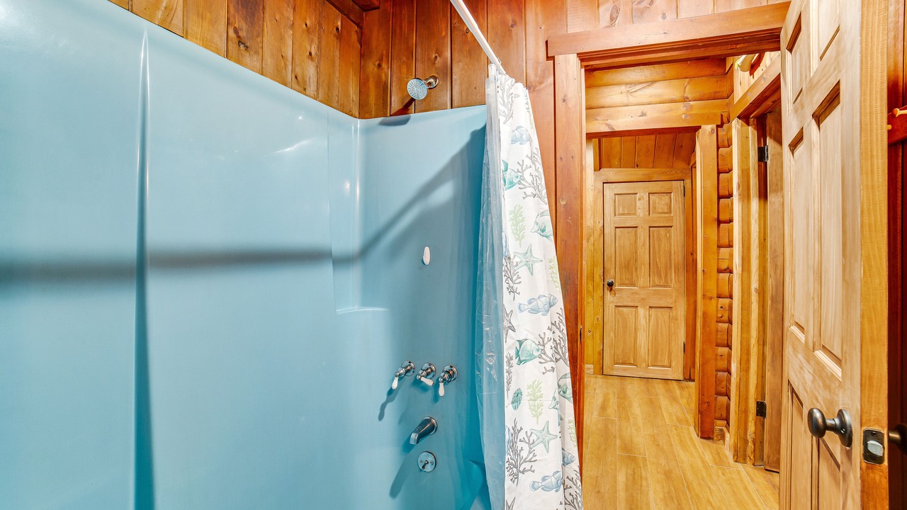 Photo of Bathroom in Adirondack