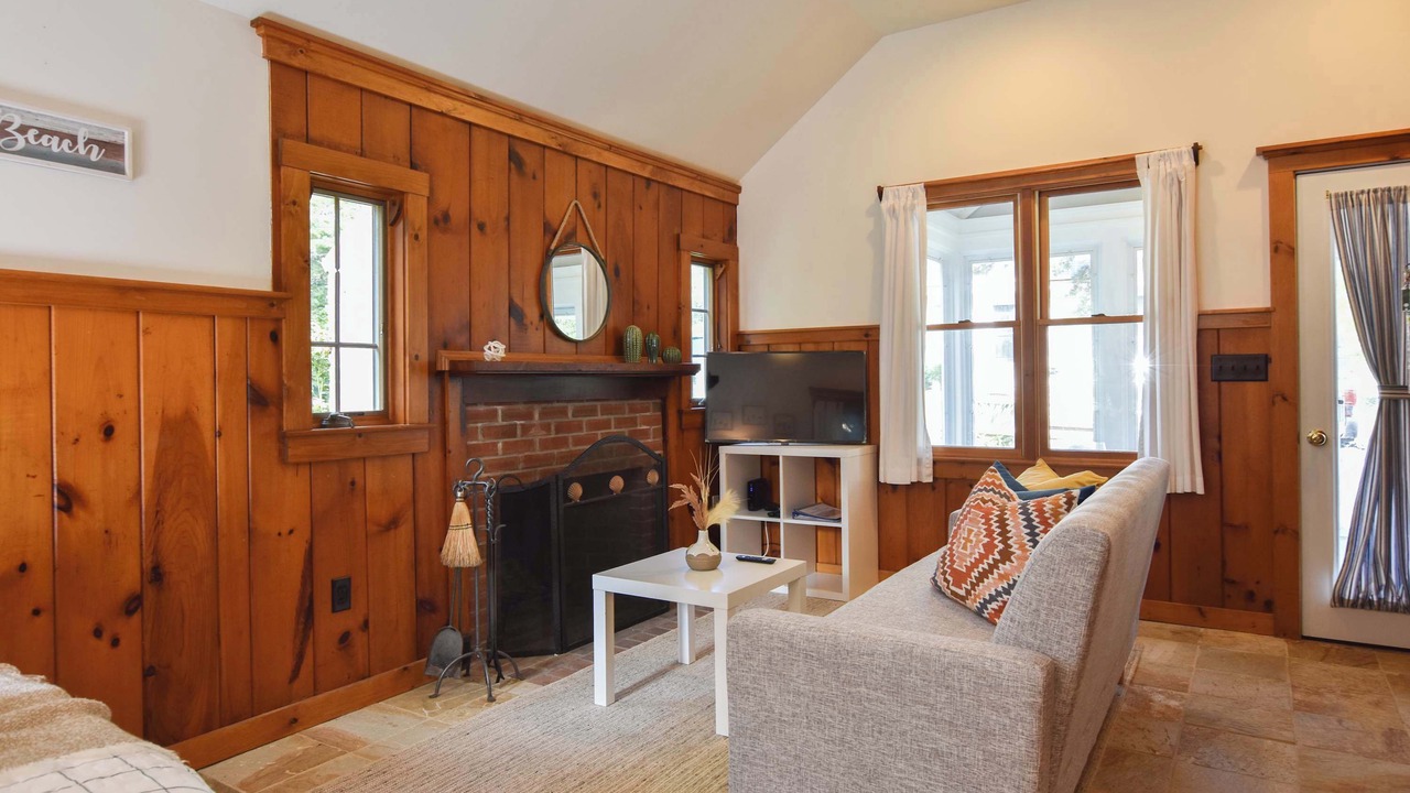 Photo of Livingroom in South Wellfleet