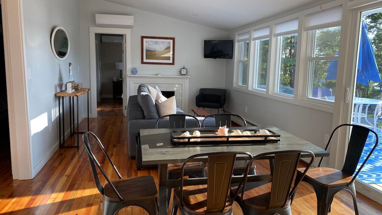 Photo of Livingroom in Mystic