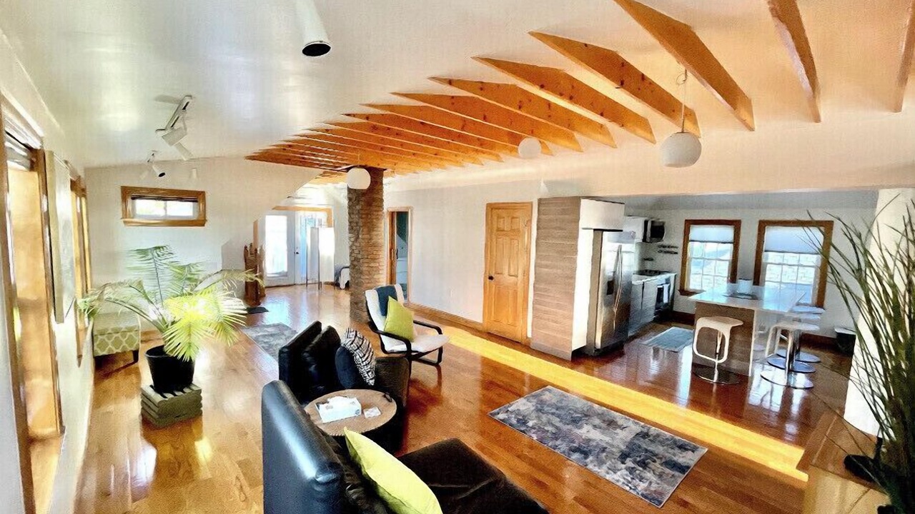 Photo of Livingroom in Medford