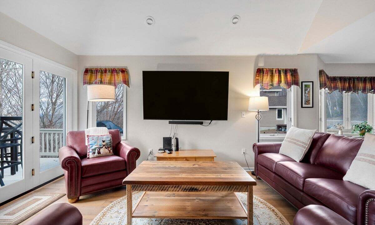 Photo of Livingroom in Sunday River Area