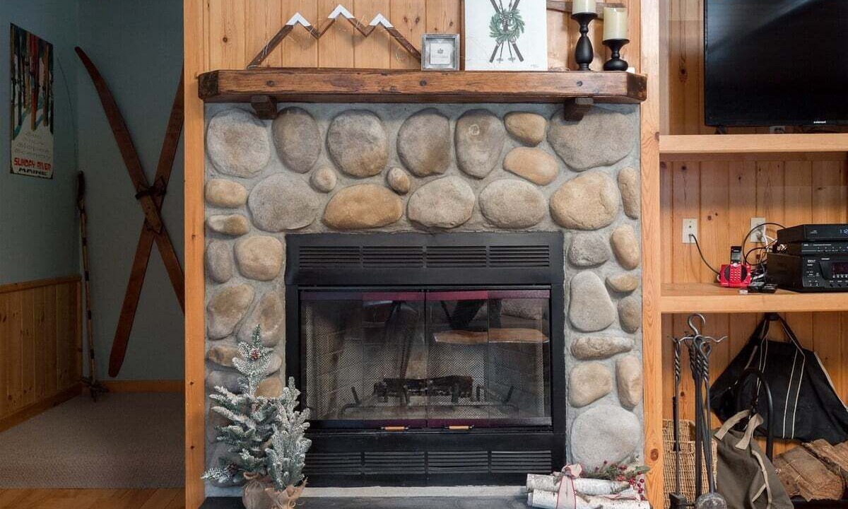 Photo of Livingroom in Bethel