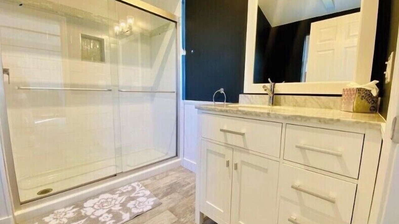 Photo of Bathroom in Fifth Ward