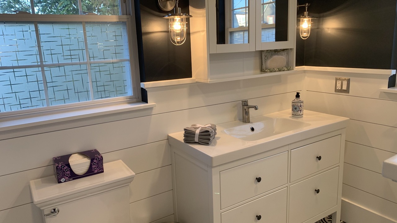 Photo of Bathroom in Fifth Ward