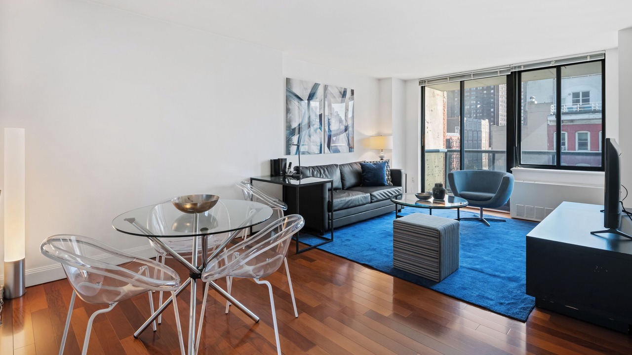 Photo of Livingroom in Gramercy