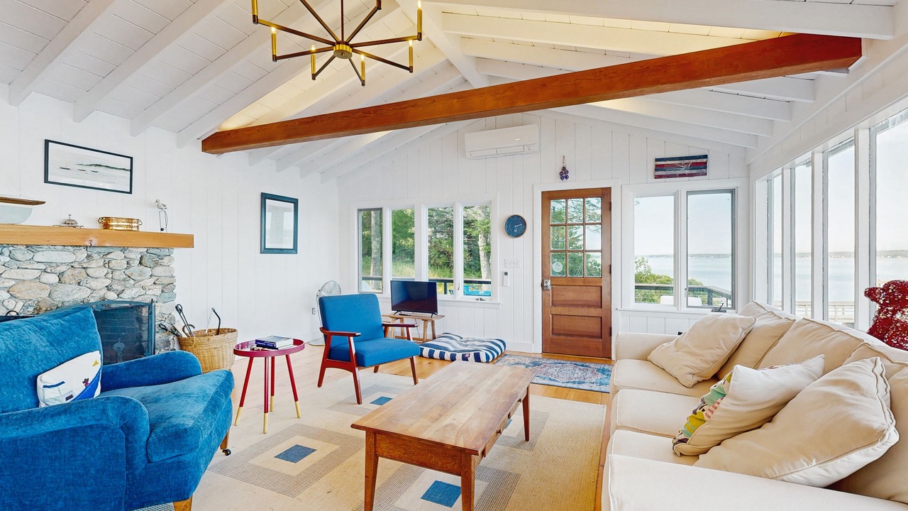 Photo of Livingroom in East Boothbay