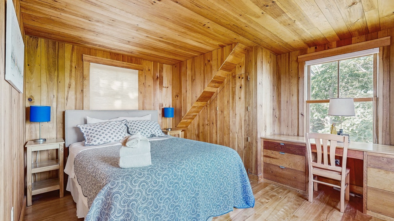 Photo of Bedroom in East Boothbay