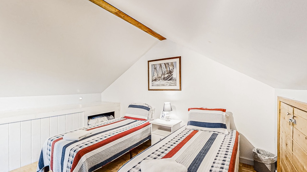 Photo of Bedroom in Lamoine