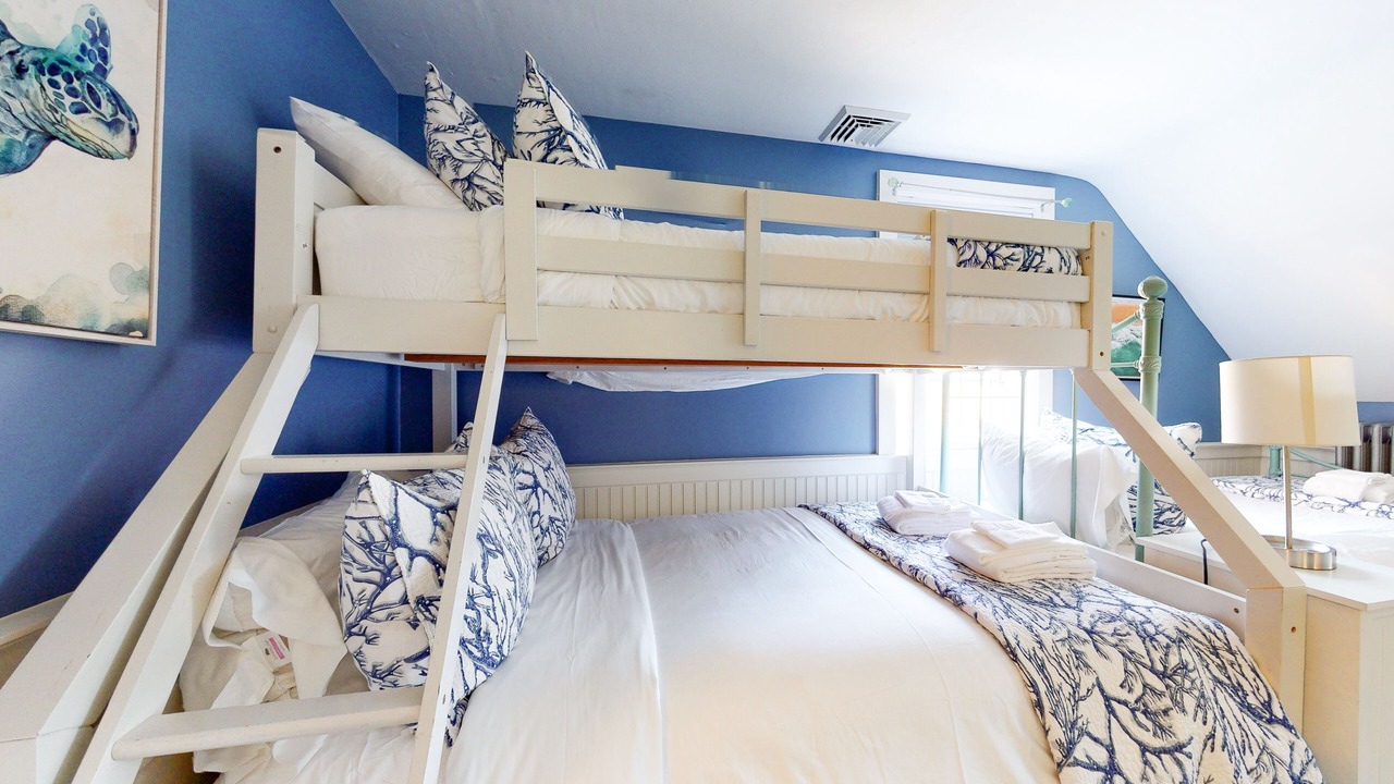 Photo of Bedroom in South Orleans