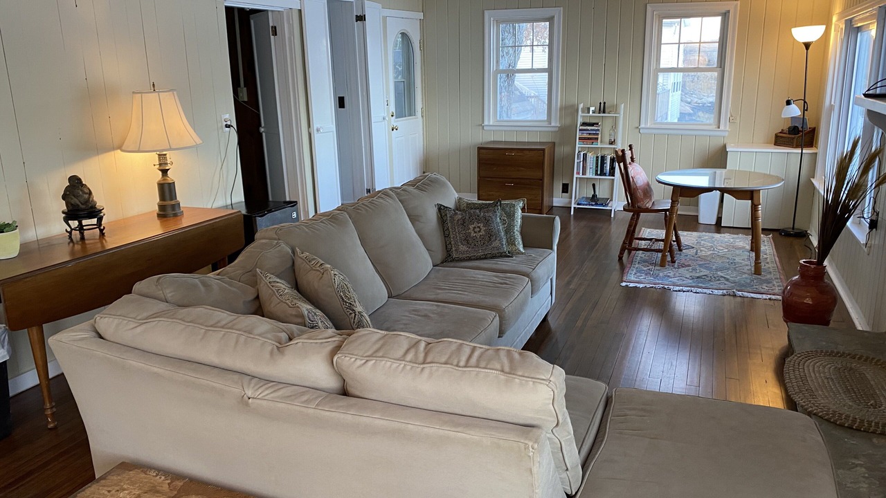 Photo of Livingroom in Guilford