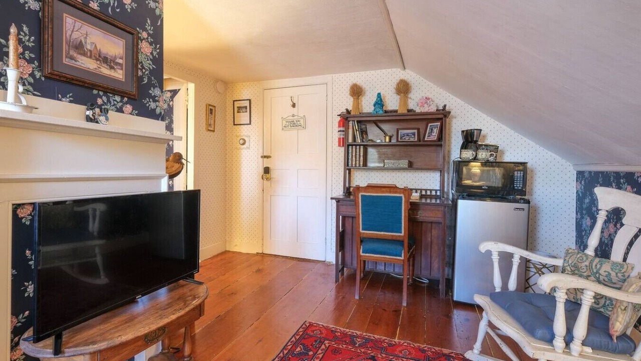 Photo of Livingroom in Trenton