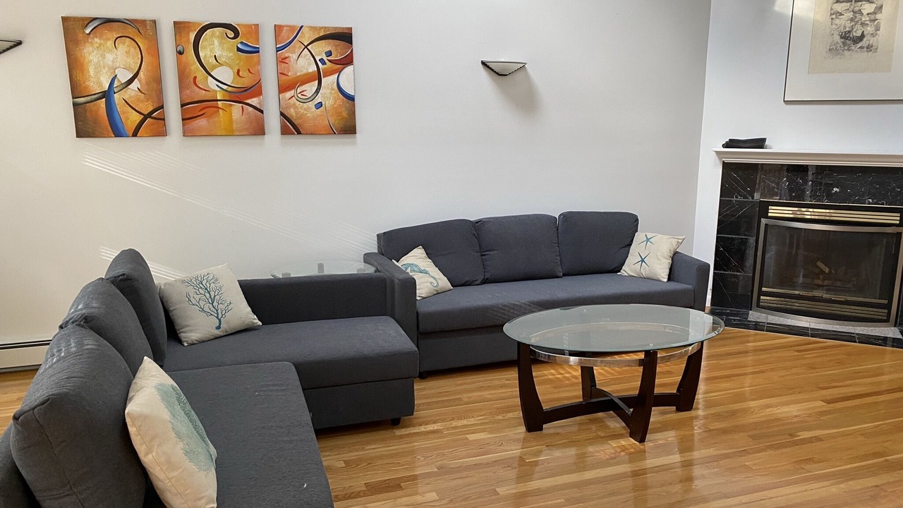 Photo of Livingroom in Silver Lake
