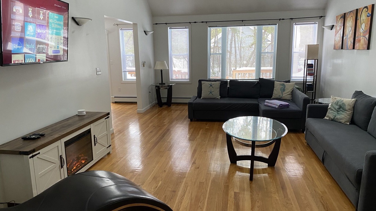 Photo of Livingroom in Silver Lake
