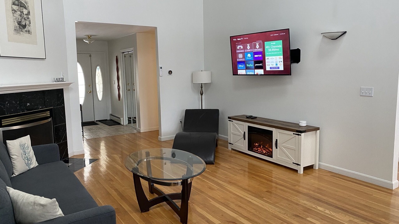 Photo of Livingroom in Silver Lake