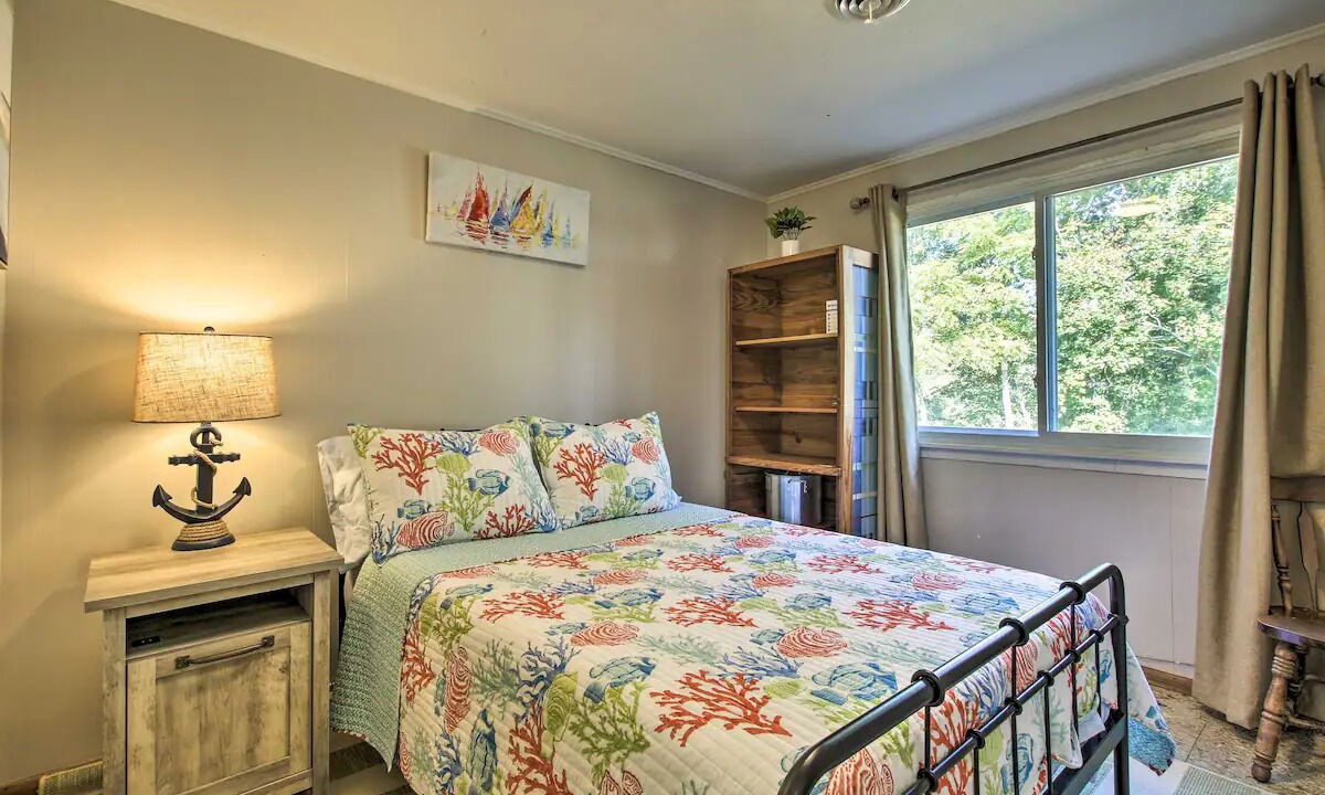 Photo of Bedroom in Niantic