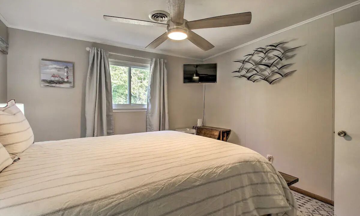 Photo of Bedroom in Niantic
