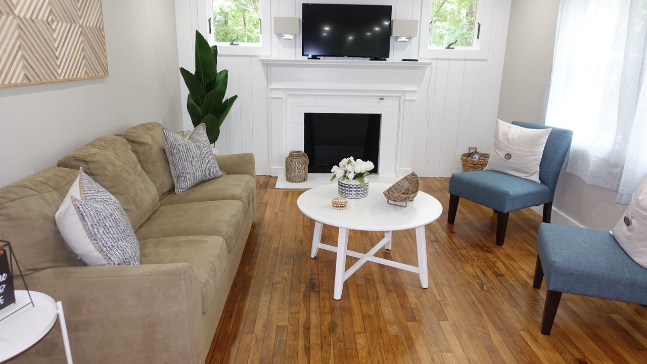 Photo of Livingroom in Hyannis
