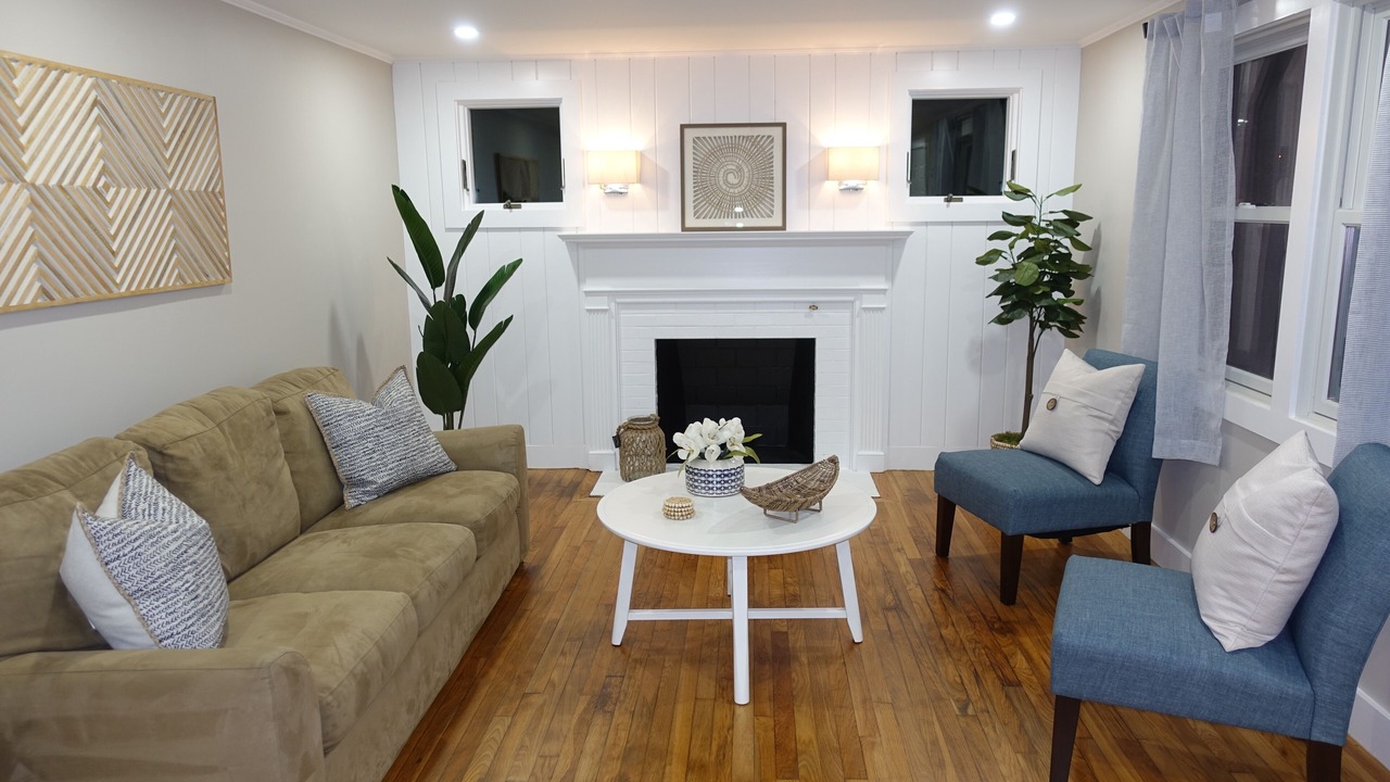 Photo of Livingroom in Hyannis