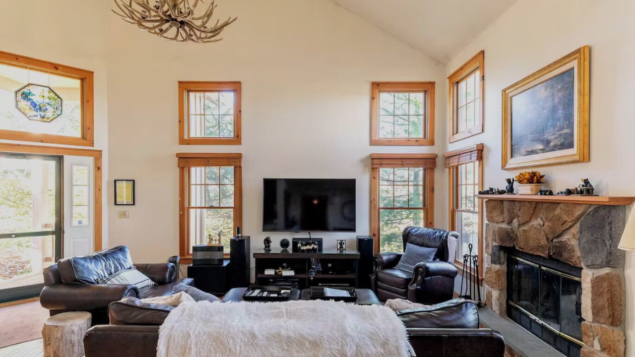 Photo of Livingroom in Tannersville