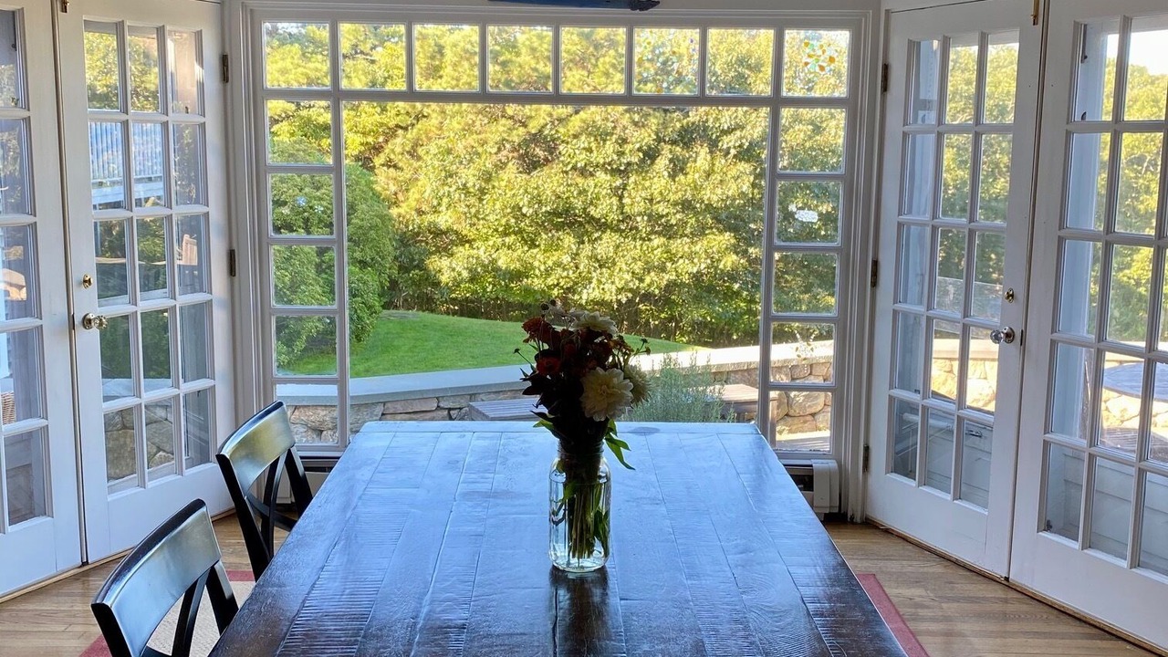 Photo of Livingroom in Chilmark