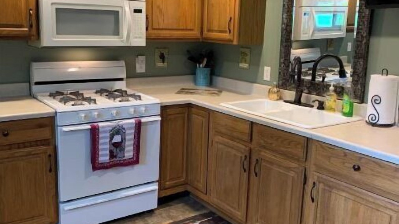 Photo of Kitchen in East Palmyra
