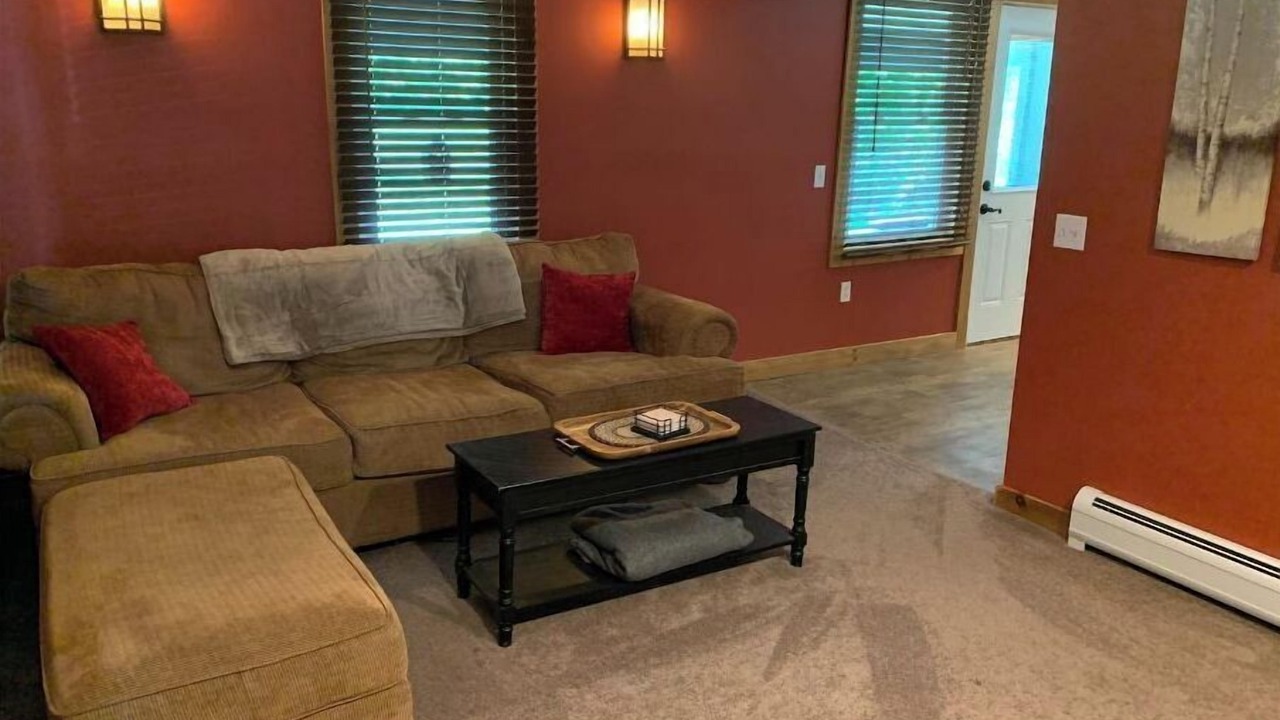 Photo of Livingroom in East Palmyra