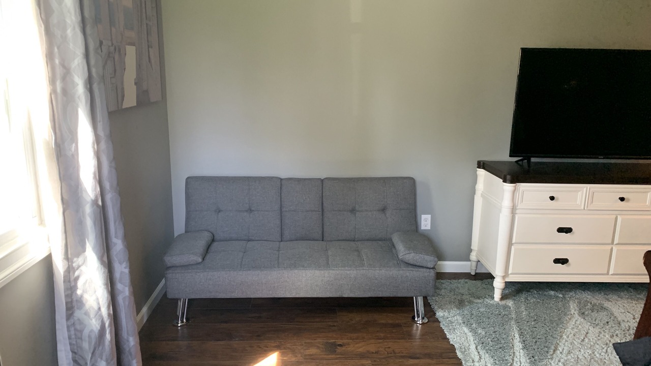 Photo of Livingroom in East Palmyra