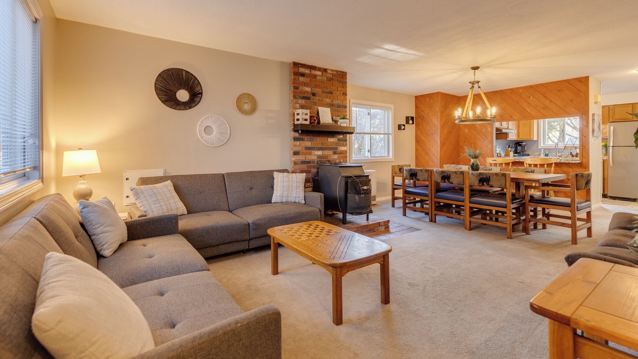 Photo of Livingroom in North Woodstock